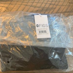 FIGS maternity underscrub long sleeve